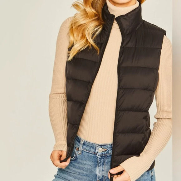 Chic Black Puffer Bubble Vest | Lightweight Layer with Feminine Flair - Picture 3 of 6